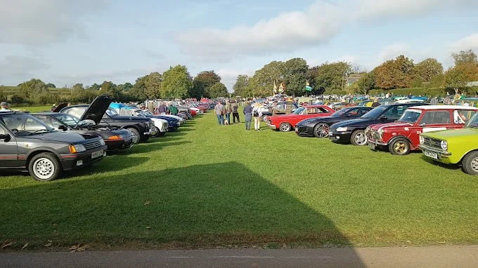 Sturminster Newton Carboot Sale car boot sale, Sturminster Newton