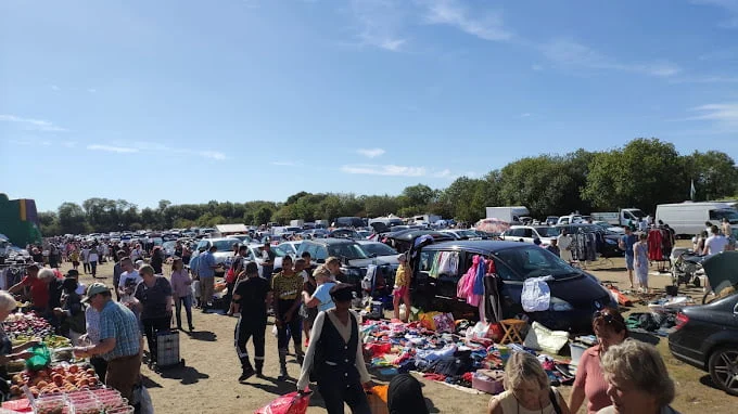 Taplow Car Boot car boot sale, Taplow