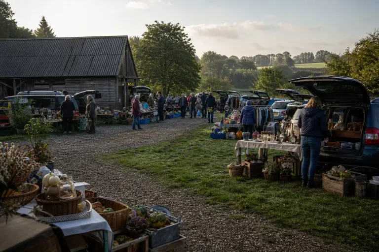 Tallington Farm Shop Sunday Carboot car boot sale