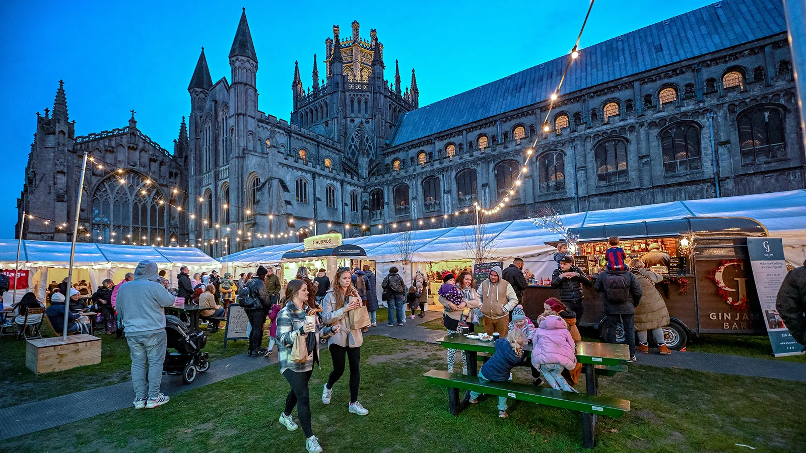 Ely Cathedral Christmas Gift & Food Fair car boot sale