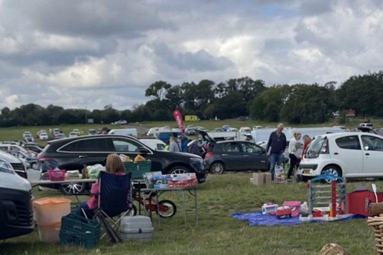 Weeting Carboot