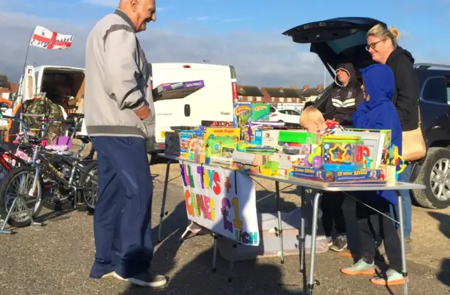 Country Market Car Boot Sale, Bordon (MyCarBooty)